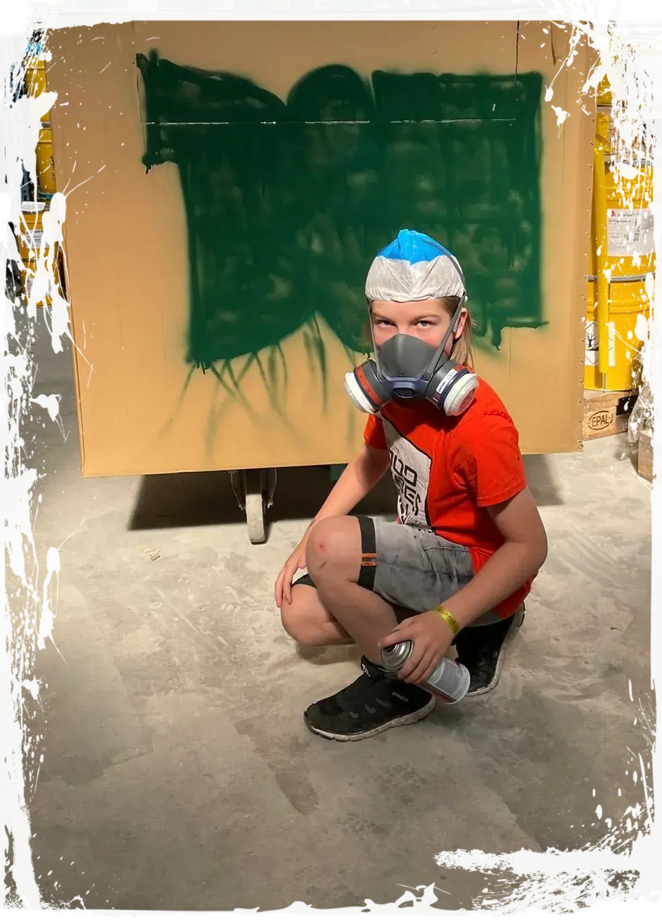 Benjamin beim Sprayen